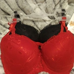 Rene Rofe bra set of two -red lace & black lace- Padded underwire -size 40C